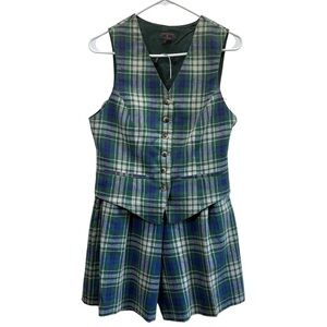 Charter ClubClassic Green Plaid Vest and Short Set. Size 6
